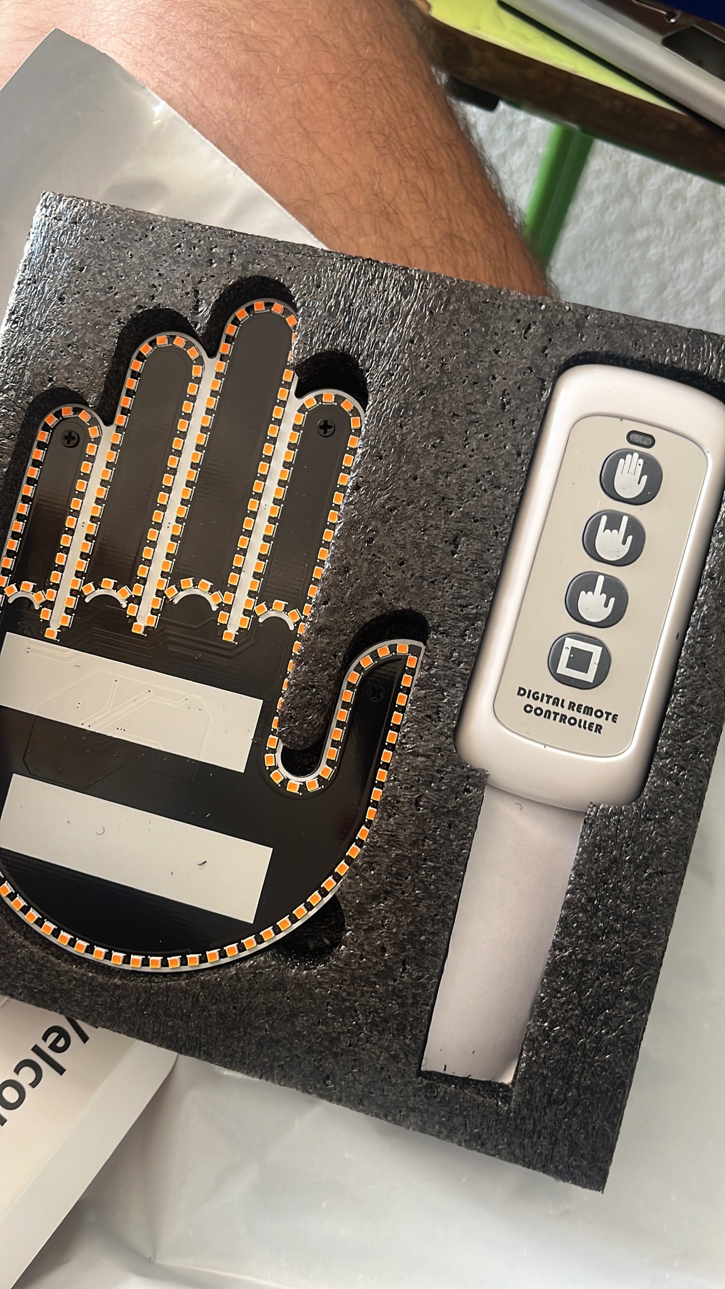 Lumière de doigt de voiture avec télécommande